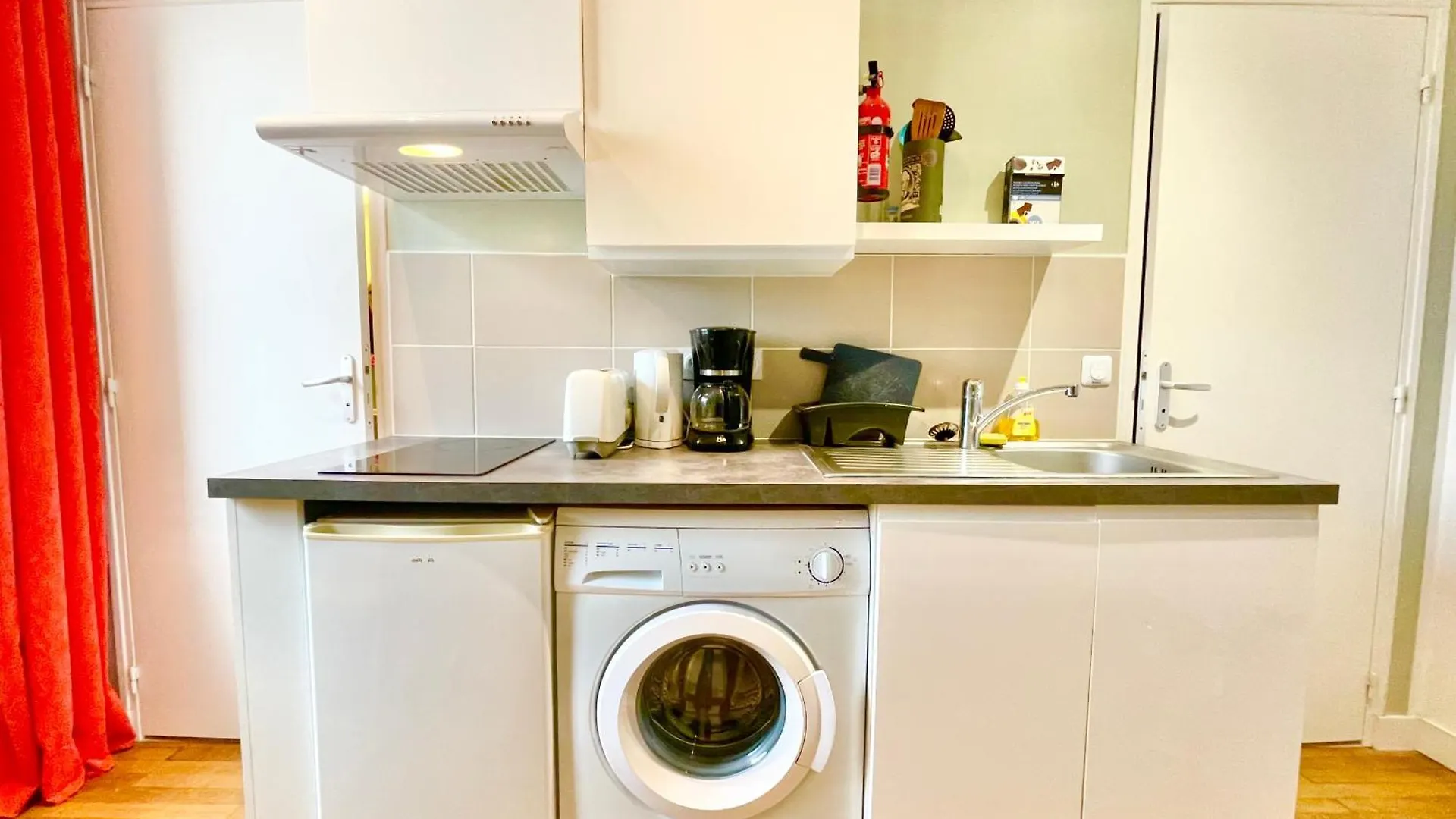 APPARTEMENTS Pieds à Terre à LORIENT - LUMINEUX - TOUT CONFORT Appartamento