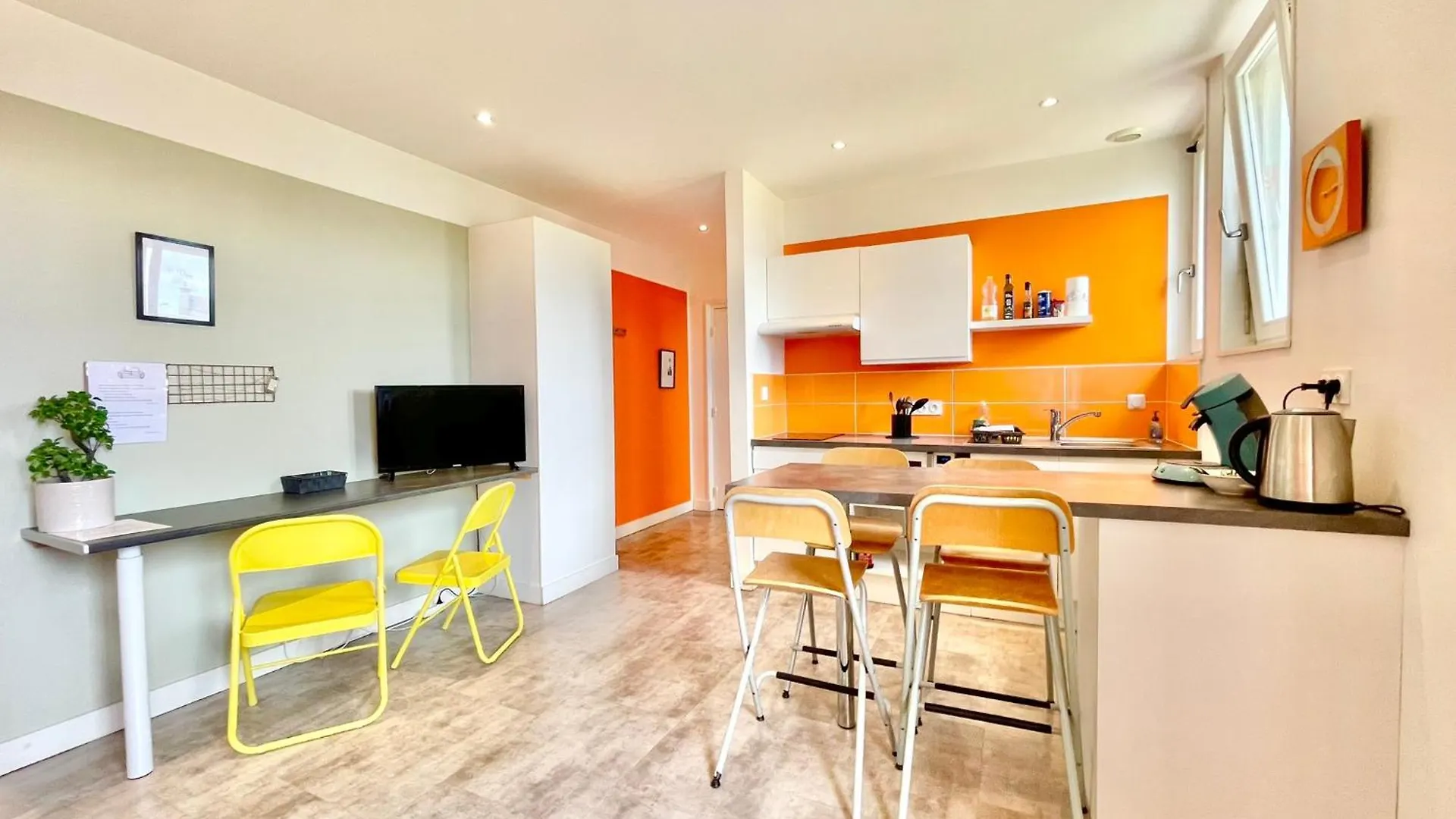 Appartamento APPARTEMENTS Pieds à Terre à LORIENT - LUMINEUX - TOUT CONFORT Francia